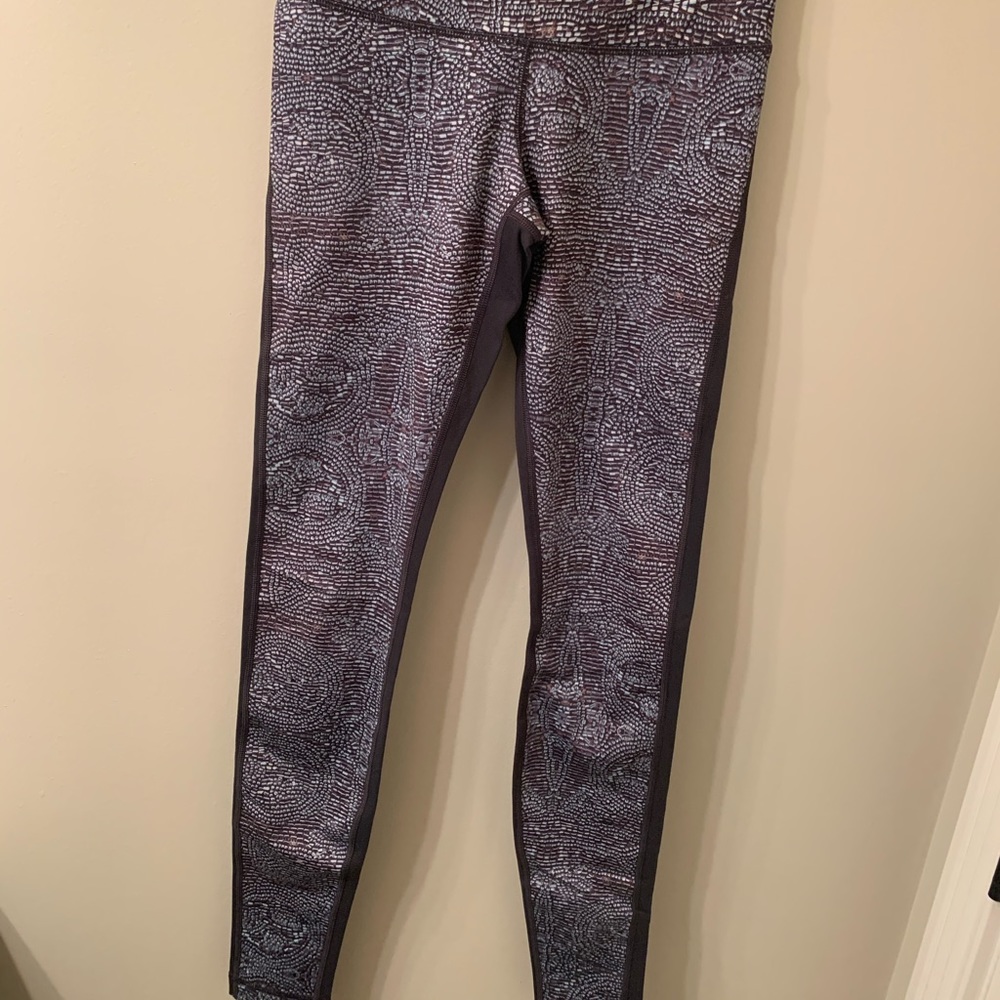 COPY - Lululemon Wunder Under Legging size 4